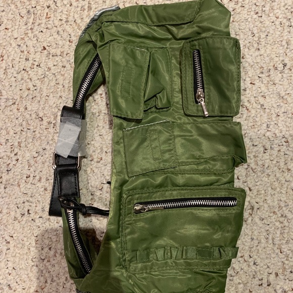 New Green shoulder bag with lots of pockets - Picture 3 of 7